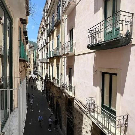 Costa D'amalfi 招待所 萨莱诺