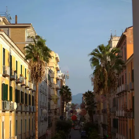 Costa D'amalfi 招待所 *